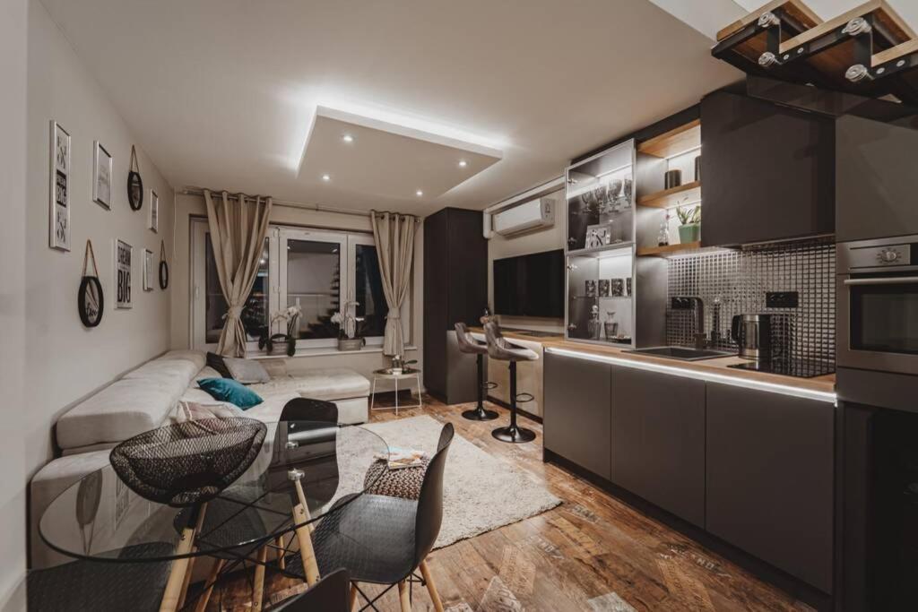 Sunset Apartment بوموري المظهر الخارجي الصورة